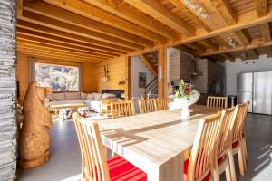 Chalet La Tanière 14 Pers - piscine chauffée et sauna - Vars Saint Marcellin