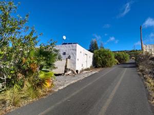 Finca Chigora nice rural house near Los Gigantes Sun Room