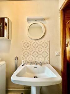 New 3-Bedroom Apartment Courchevel 1850 Close to Slopes