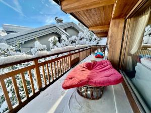 New 3-Bedroom Apartment Courchevel 1850 Close to Slopes