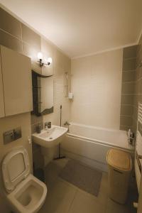 Lumina Park Residence by Nicolle Apartments