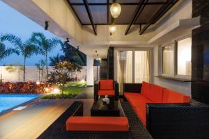 Villa Amber by StayJade Garden Private Pool2BHK