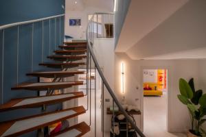 Vivi Milano B - Elegant & Bright 5-Bedroom Flexible Apartment Near Fair with Free Parking