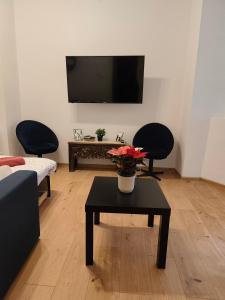 Stylish apartment, top center with private Sauna