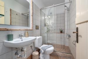 Niovi Seaview Apartments