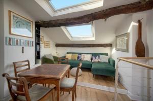 FRGK Suquet Historic Fisherman s House 2 Floors, Rooftop Terrace Bell Tower View