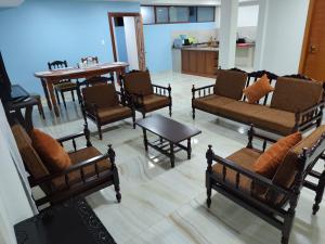 La última parada del Alauseño