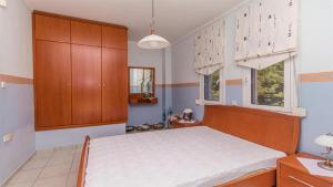 Xenius Zeus Sea View Maisonette in Glarokamvos I