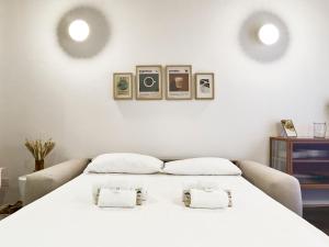 Design Apartment with Private Street Entrance