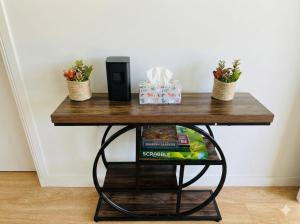 Huge 3Bed House and Backyard & 4 Car Park spaces and Near Parramatta