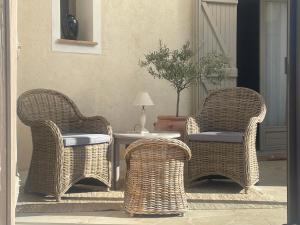 La villa des Carriers- maison avec piscine proche mer