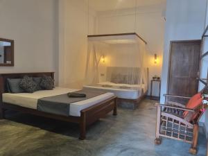 Danu Surf House Hiriketiya