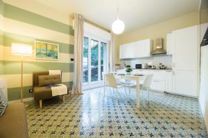 CasaViva - Trilo in Camogli with Parking & Shared Pool