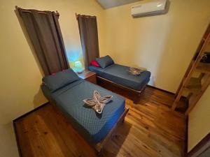 Roatan Backpackers Hostel