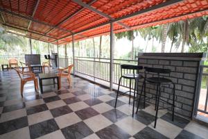 RIVER SIDE Home Stay