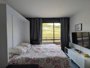 Studio cosy pour 4 avec balcon et Wi-Fi, accès direct aux pistes - FR-1-602-59
