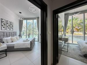 Modern 2 Bedroom Apartment in Dubai Marina
