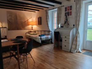 Studio indépendant T1, entre Nantes et Rennes