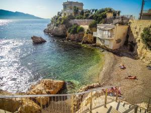 Malmousque City House with Patio & Cat