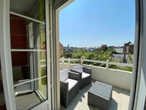 Nice holiday apartment 20 m from the beach, Arromanches-les-Bains