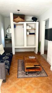 Casa Milos para dos personas frente al rio