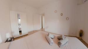 Sunny apartment img58