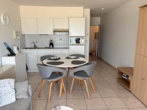 BEL AIR HOLIDAY - Cosy studio with sea view T154