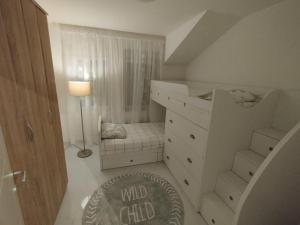 VauDa White apartman