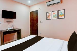 Super Hotel O S J Residency