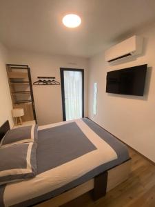 La Pomme de Pin - T1 Calme et Central - Meublé de Tourisme classé 2 étoiles