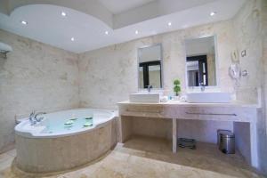 LTH Las Terrenas Hotel