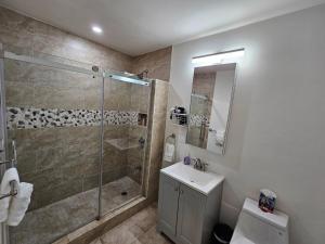 1-Bedroom Apt-9B1 20 Minutes To Downtown Boston