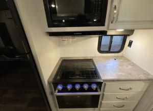 Beautiful elegant trailer with ocean views that are breathtaking