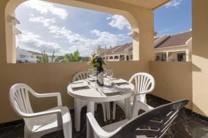 Castle Harbour 39 - Two Bed