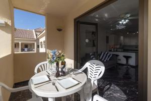 Castle Harbour 39 - Two Bed