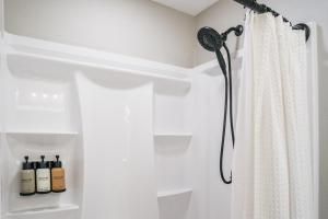 Downtown 1 Bedroom Duplex