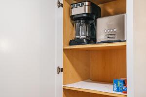 Downtown 1 Bedroom Duplex