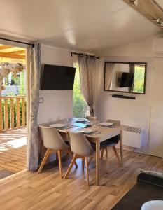 bb - Confort & charme - Au Cœur de lOccitanie, 3 ch,2 sdb, entre mer et campagne