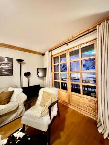 New! Charming 2-Bedroom Apartment Close to Ski Lifts