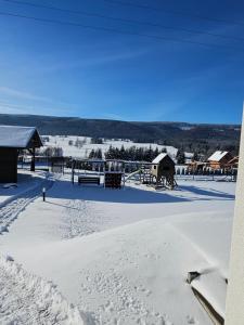All Season Klimat - Dom przy szlaku z prywatnym tarasem i widokiem na Góry Orlickie - Sudety Sauna&Jacuzzi, Skalne Miasto, 4km do Zieleniec SKI Arena