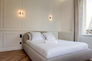 Suite Arche - Maison les Arcades au pied de la Gare de Charleville-Mézières