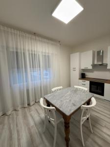 Elenas apartment - casa gialla