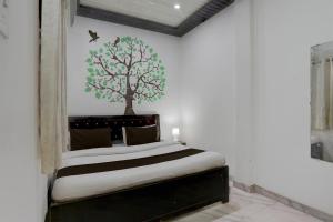 Hotel O by OYO FOUR SEASONS P. GUEST HOUSE