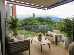 Lujo & Confort - Moderno apto con piscina y tennis