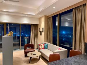 1bhk The Square Loft