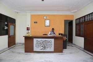 Hotel O Shikhar Paradise