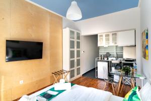 Hippodrome View - Green