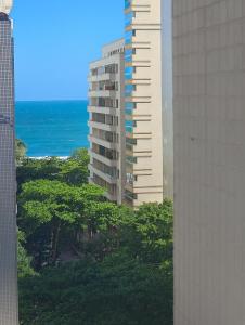 Vista para o mar - Boa localização - Pitangueiras