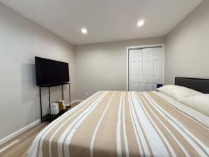 Entire Modern Cozy 2BR Apt mins SU LeMoyne DT