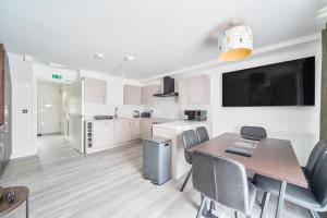 Single Room with WiFi & Amenities In Reading